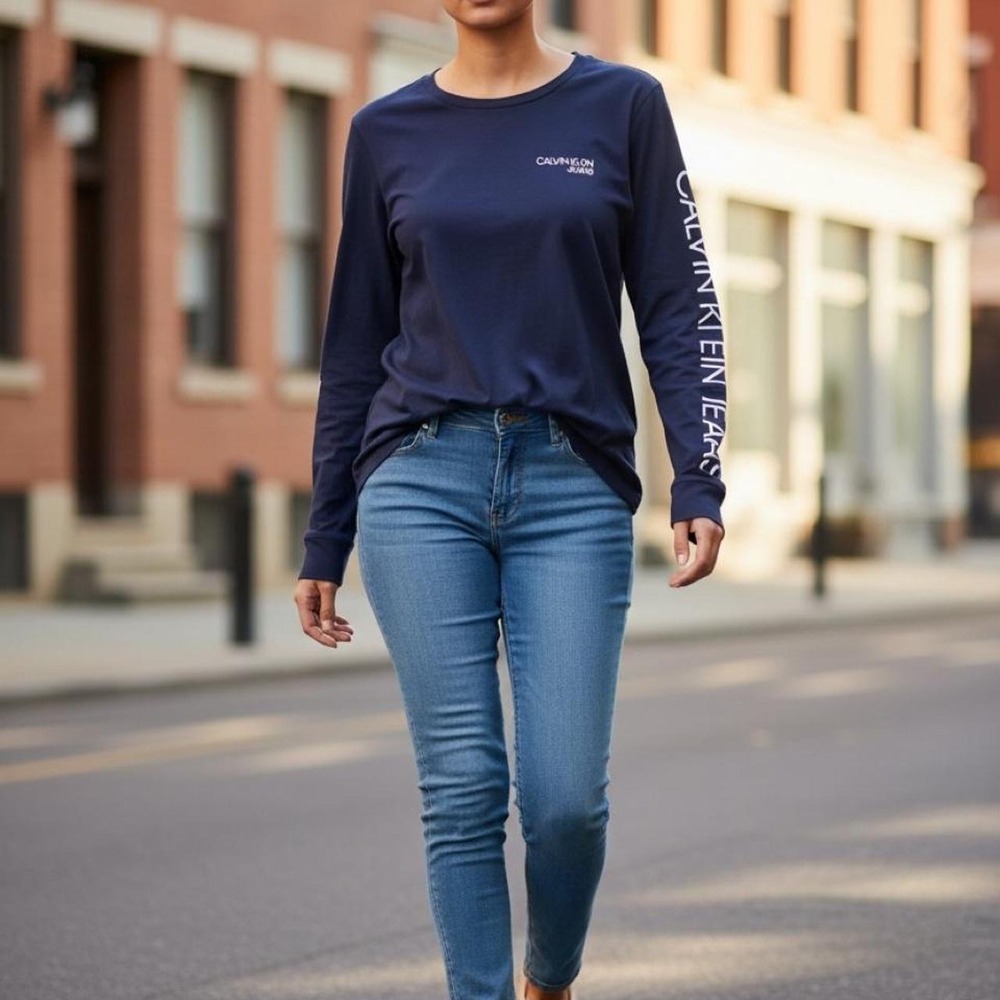 Calvin Klein Jeans Womens Navy Blue Long Sleeve Logo Graphic T-Shirt XL